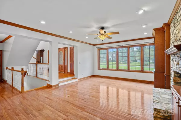 Statesville, NC 28625,123 Golden Oak DR