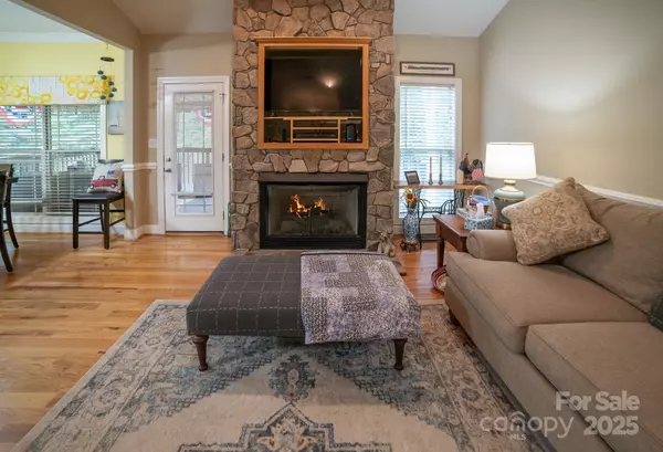 Lenoir, NC 28645,3615 Hollow Oak LN