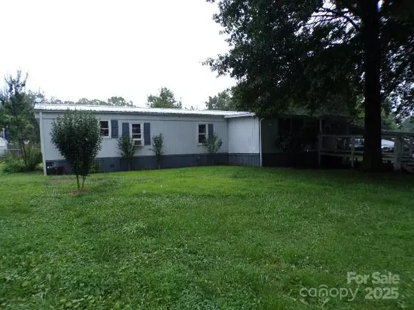 Waynesville, NC 28785,71 Flat Creek RD