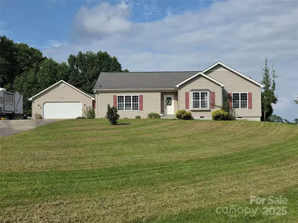 Mills River, NC 28759,21 Persimmon DR