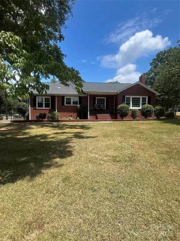 569 Great Falls HWY, Chester, SC 29706