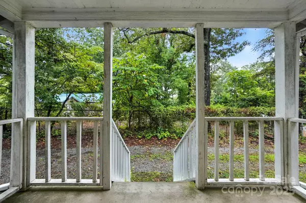 Belmont, NC 28012,106 W Henry ST