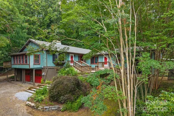 15 Mayfield RD, Asheville, NC 28804