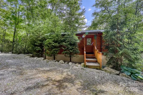 Newland, NC 28657,125 Hummingbird LN