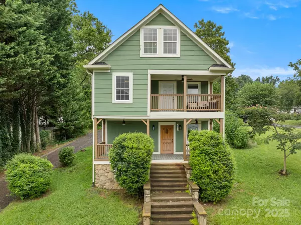 Black Mountain, NC 28711,41 Vance AVE