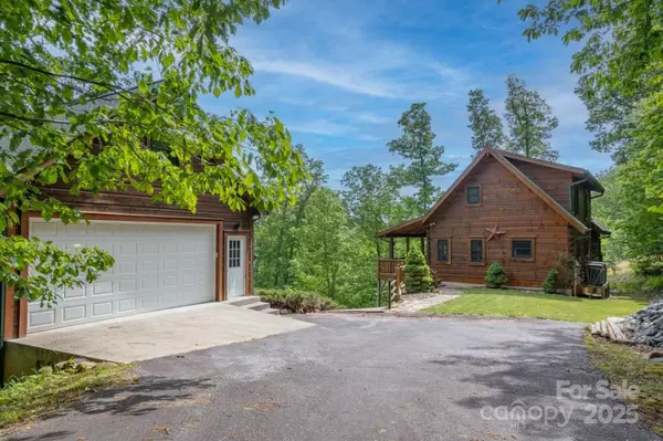 Bostic, NC 28018,186 Black Ridge DR