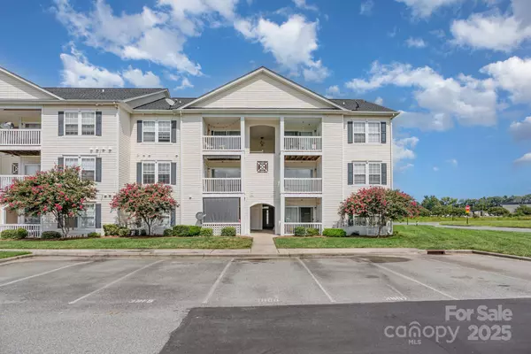 3809 Carl Parmer DR, Harrisburg, NC 28075
