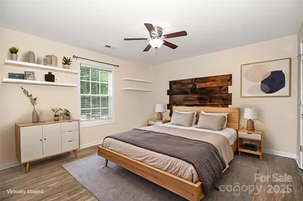 Harrisburg, NC 28075,3809 Carl Parmer DR