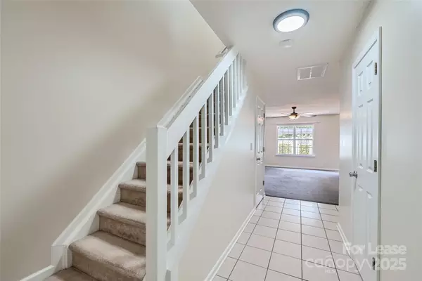 Charlotte, NC 28277,11832 Kevin Henry PL