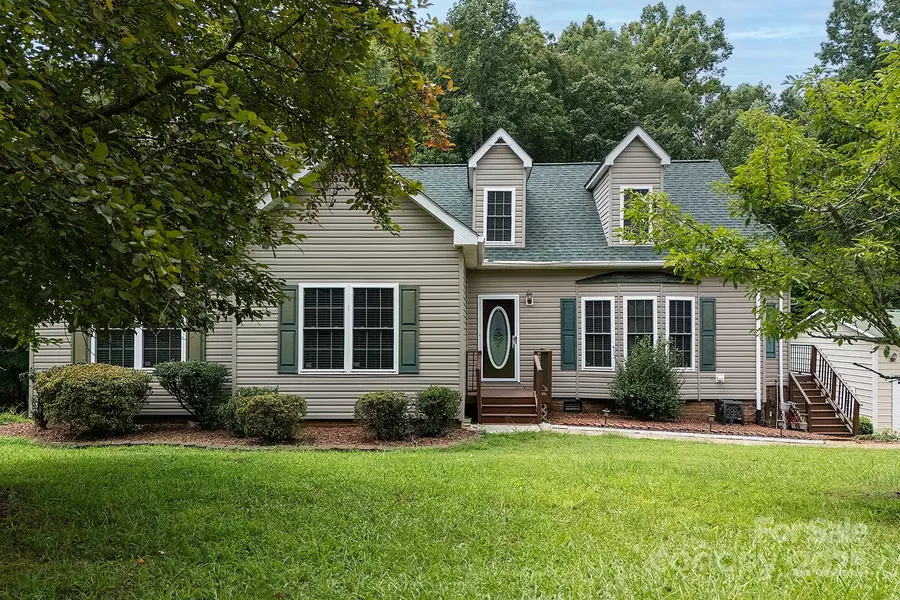 366 Lakehurst Farm RD, Norwood, NC 28128