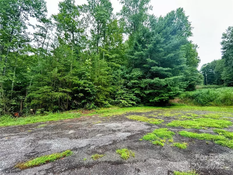 Lot 6 Azalea WAY, Saluda, NC 28773