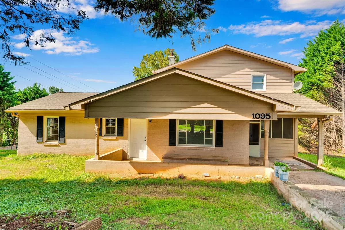 Granite Falls, NC 28630,1095 Elm CIR