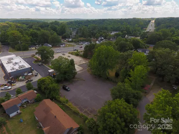 Mount Holly, NC 28120,706 S Main ST