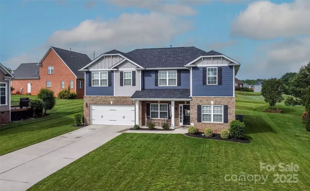 Statesville, NC 28677,137 Tenth Green CT