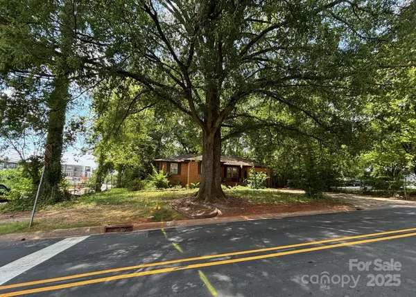 Charlotte, NC 28209,134 Hartford AVE