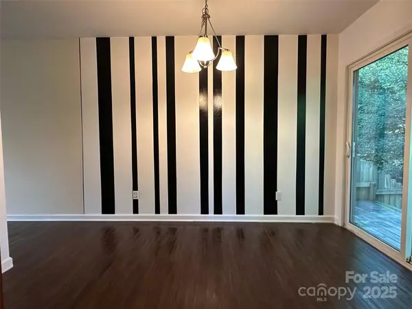 Asheville, NC 28806,31 English Ivy RD