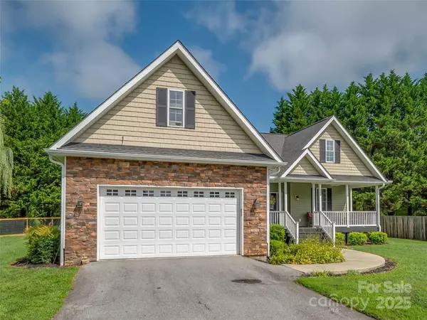 Etowah, NC 28729,246 Springfield Meadow DR