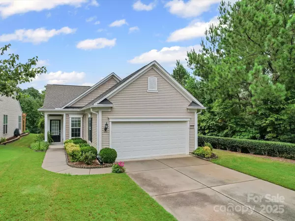 Fort Mill, SC 29707,22161 E Tern CT