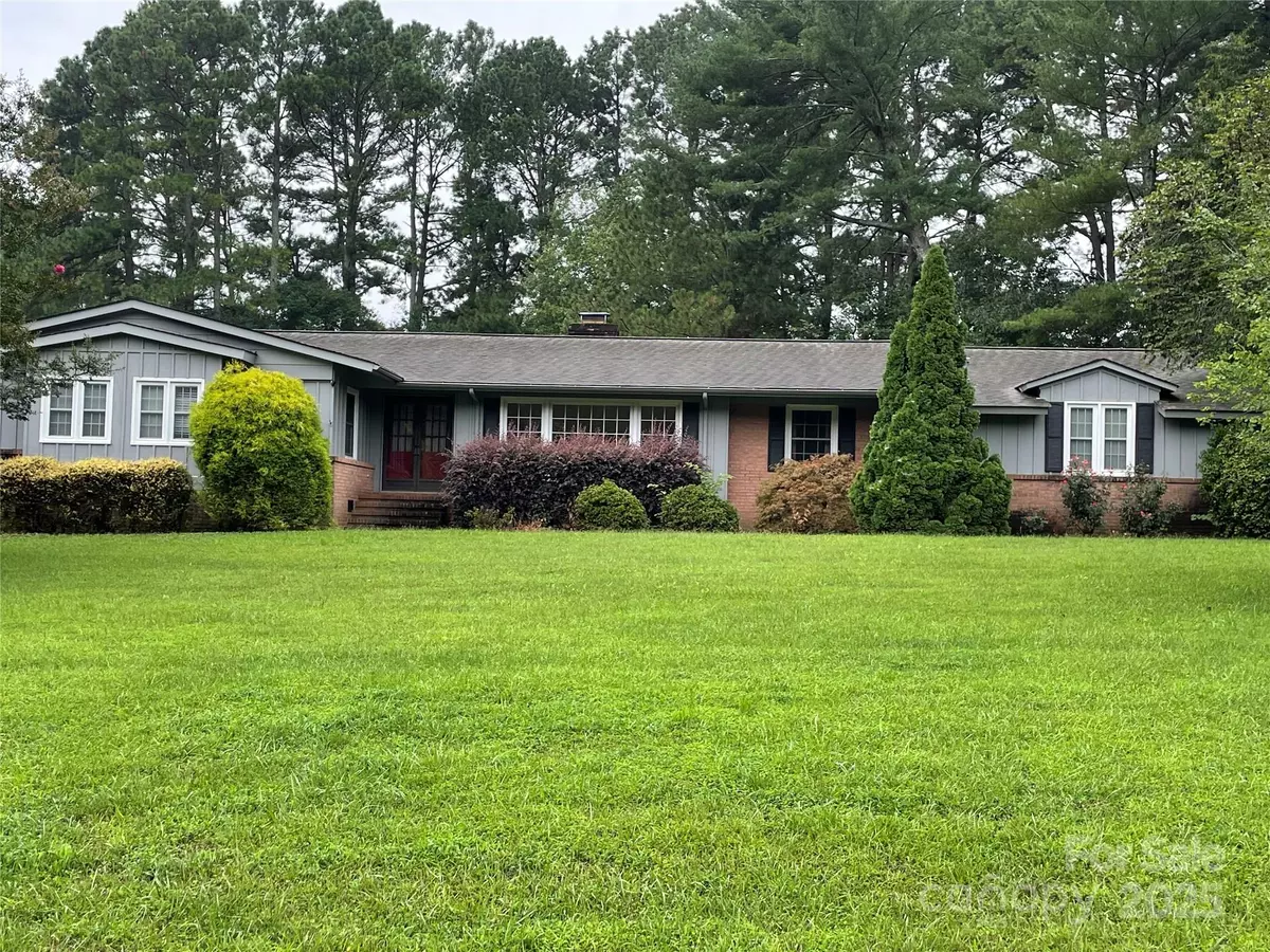 Salisbury, NC 28147,135 Devon DR