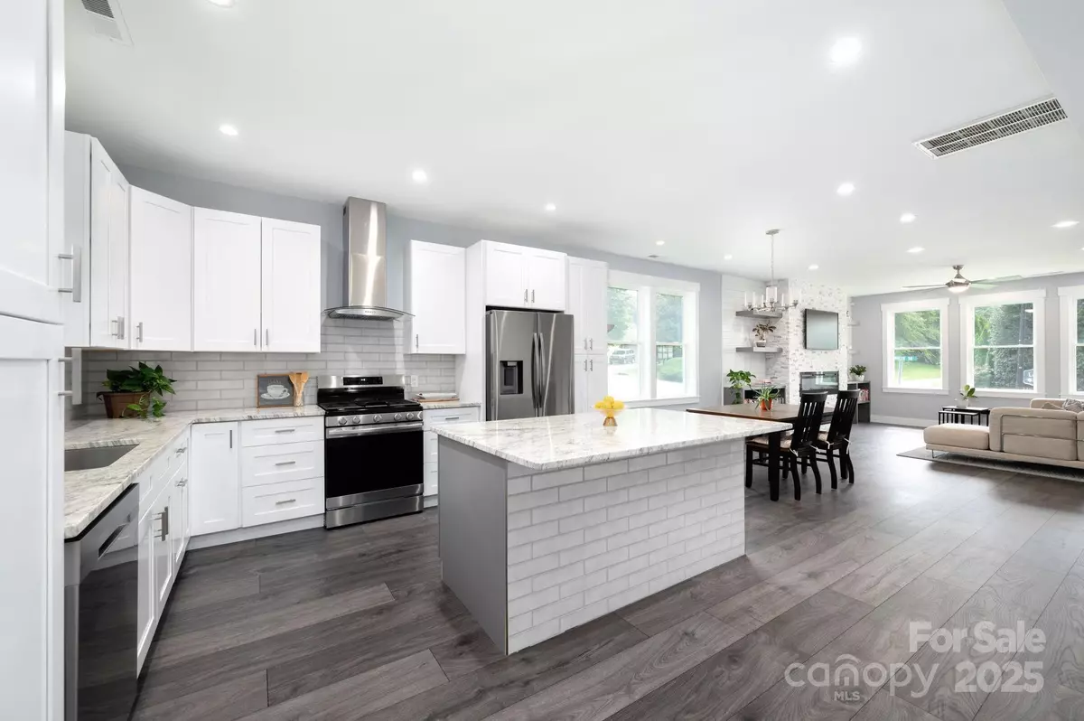 Arden, NC 28704,1 Jennlynn DR