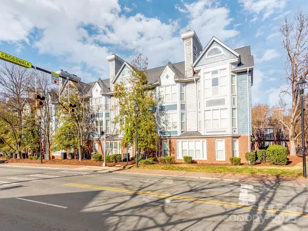 Charlotte, NC 28202,509 N Graham ST