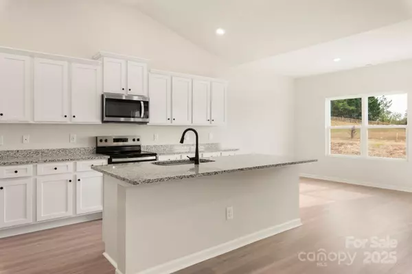 Gastonia, NC 28052,3336 Fox Hall DR