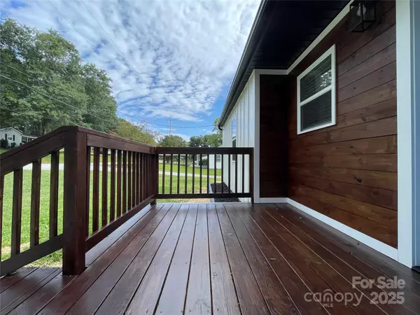 Gaffney, SC 29340,210 River DR