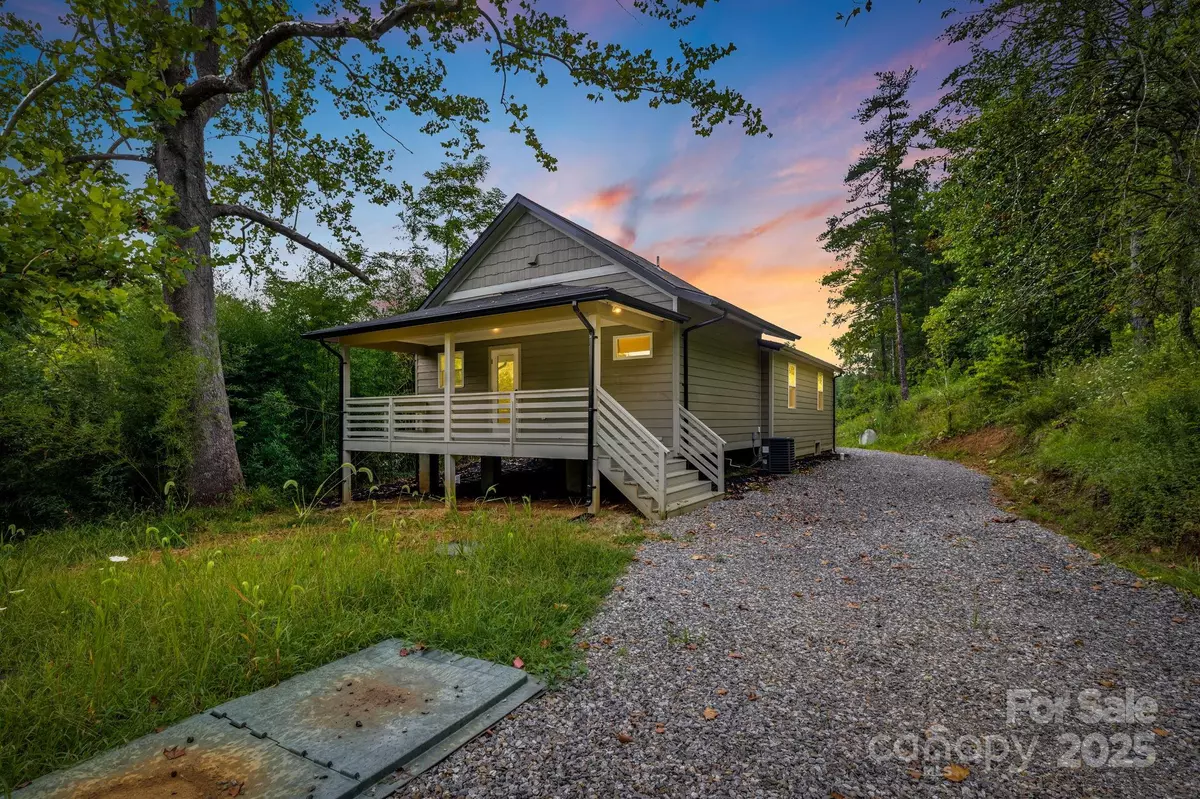 Marshall, NC 28753,70 Teague RD