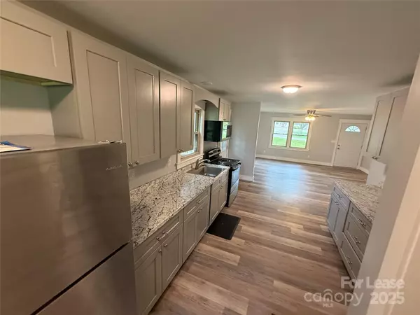 Statesville, NC 28625,468 River Hill RD