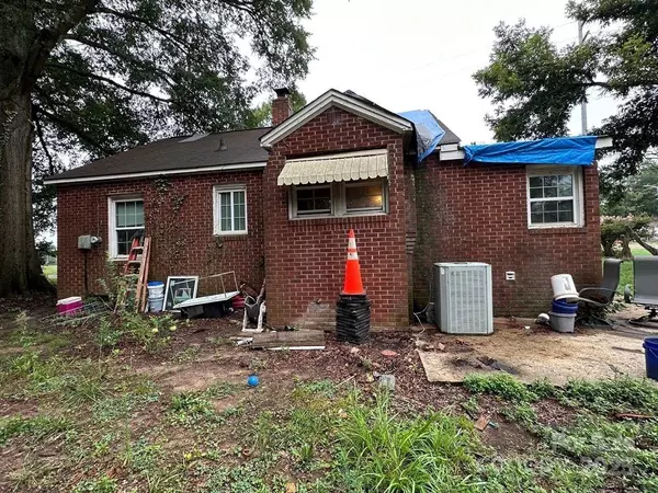 Kings Mountain, NC 28086,111 S Deal ST