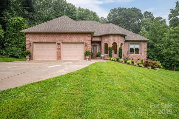 543 Roy Eaker RD, Cherryville, NC 28021