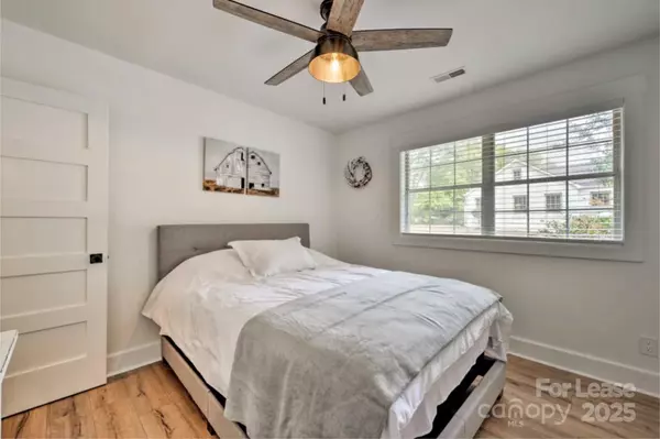 Charlotte, NC 28203,2113 Charlotte DR