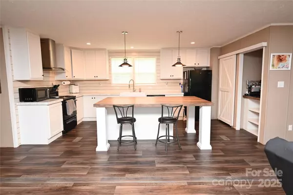 Claremont, NC 28610,3320 Hunawill ST