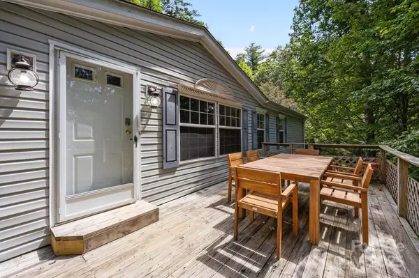 Hendersonville, NC 28739,388 Pinewood Knoll DR