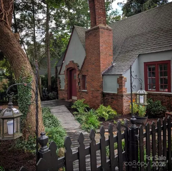 Asheville, NC 28801,65 Westover DR