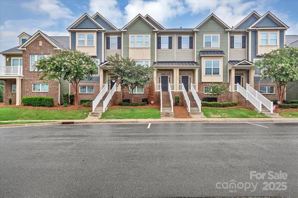 6247 Cloverdale DR, Tega Cay, SC 29708