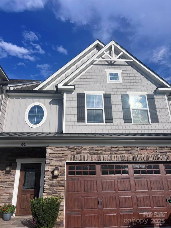 6611 Winterfell CT, Charlotte, NC 28210