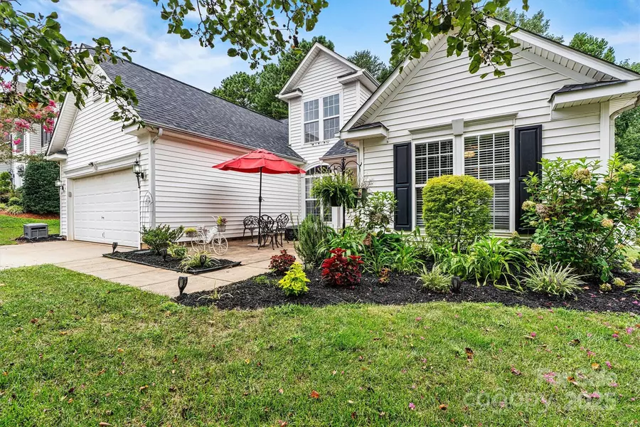 6859 Lakecrest CT, Denver, NC 28037