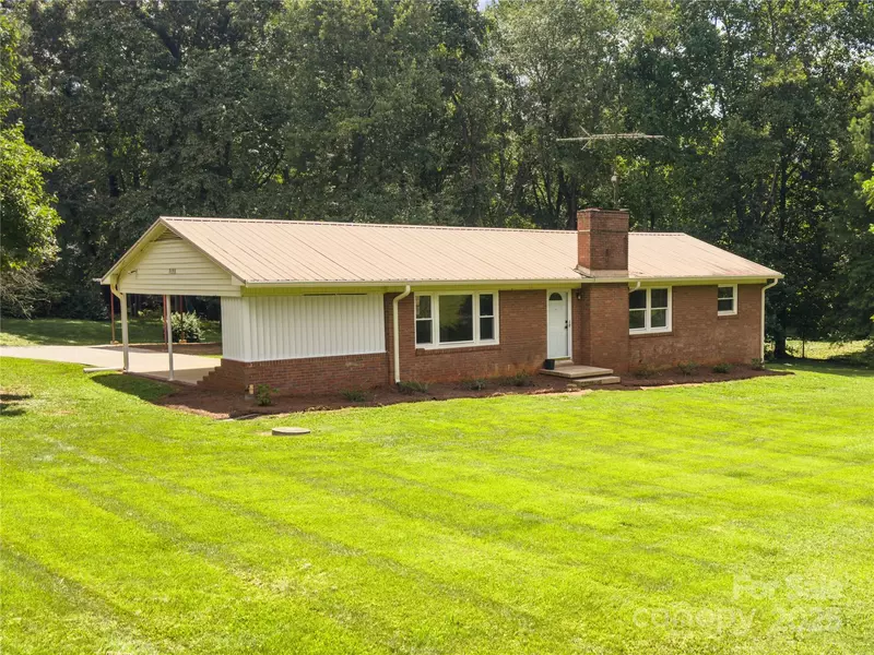 2680 Peachtree RD, Statesville, NC 28625