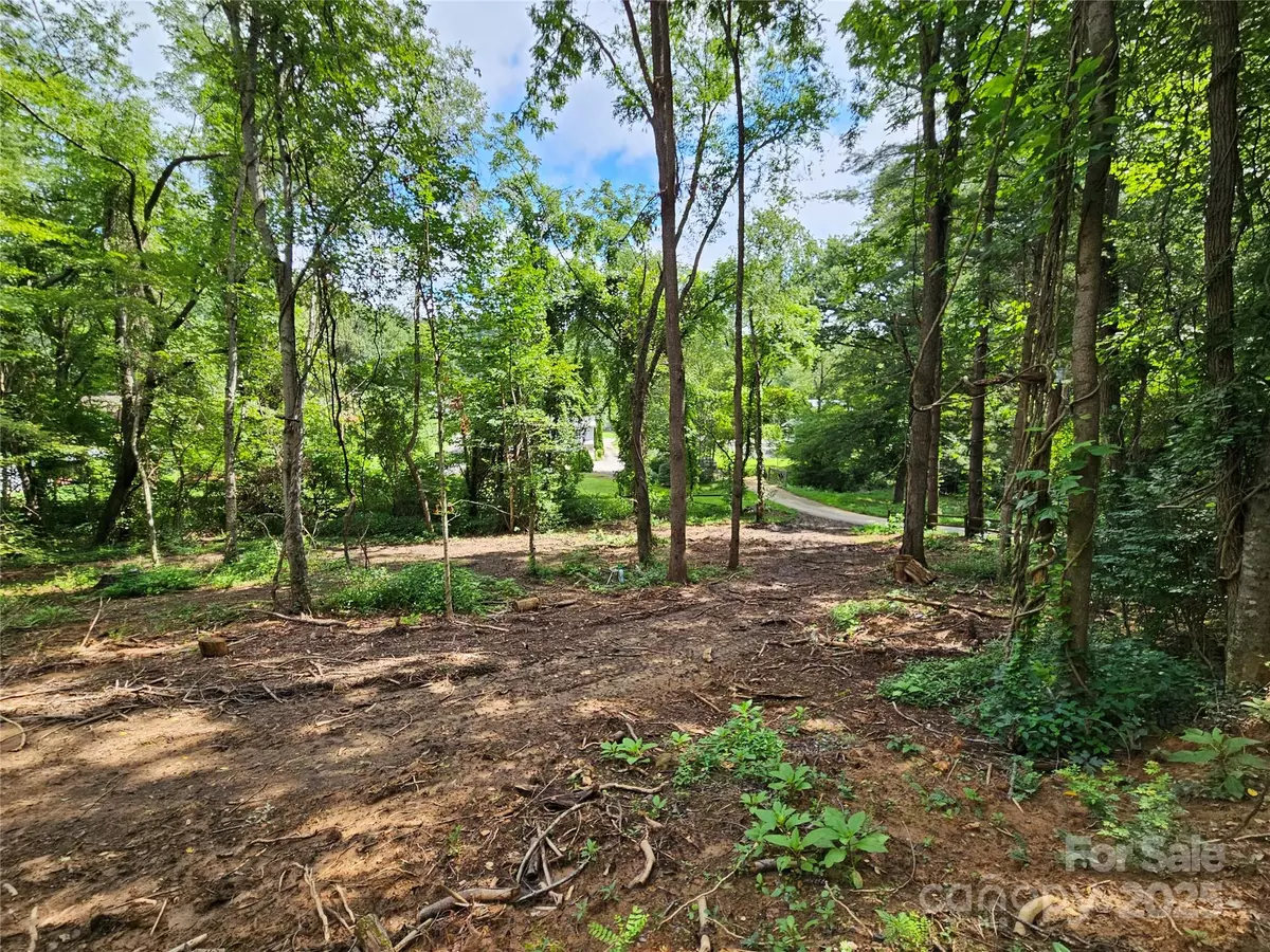 Waynesville, NC 28786,000 Dolan RD #1