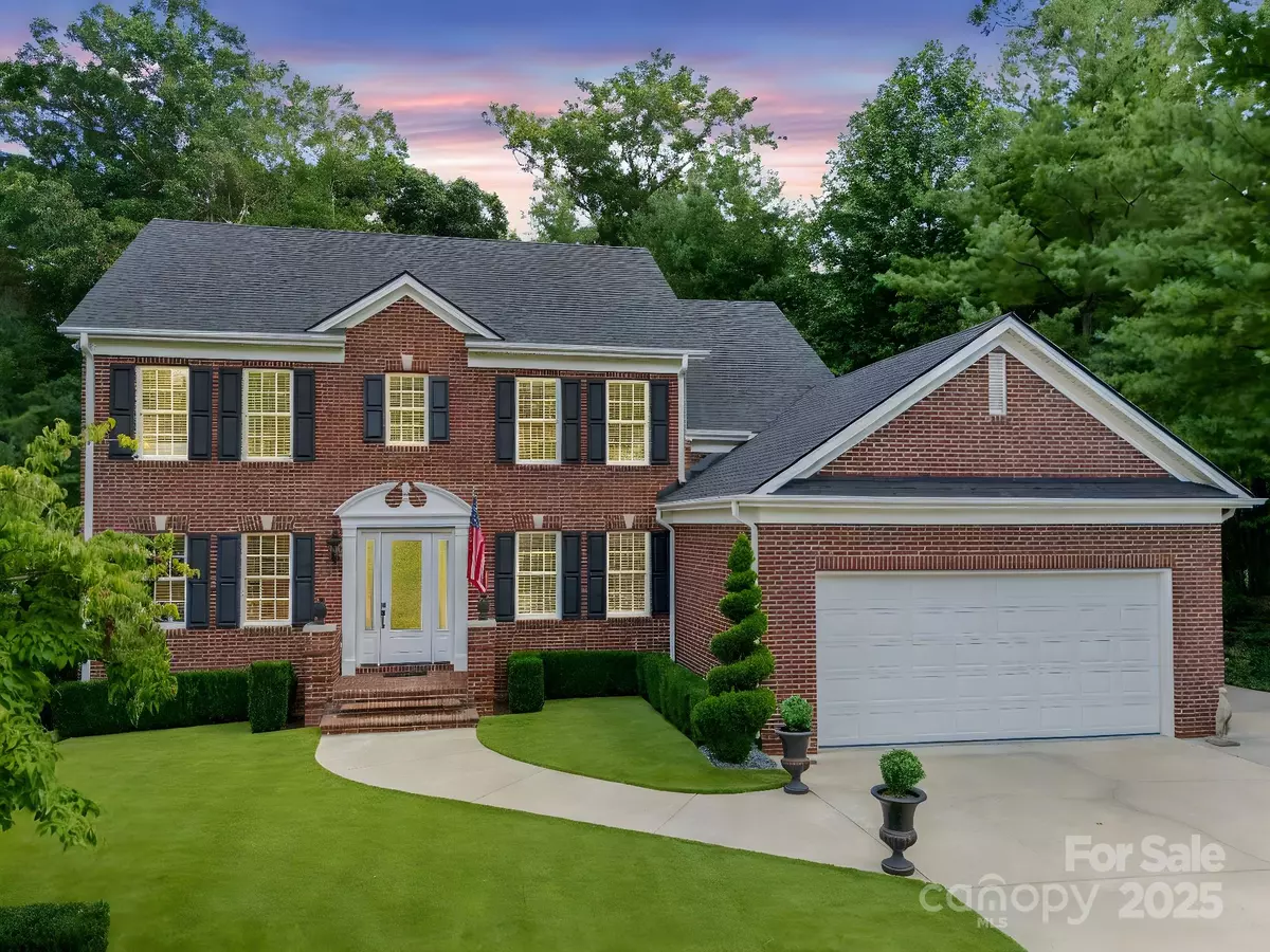Asheville, NC 28805,10 Ozark Spring LN