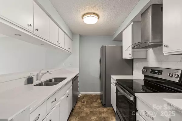 Charlotte, NC 28270,1315 Maple Shade LN