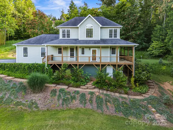 109 Southwoods DR #1, Weaverville, NC 28787