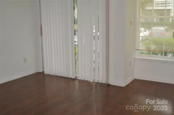 Charlotte, NC 28213,9601-A Vinca CIR