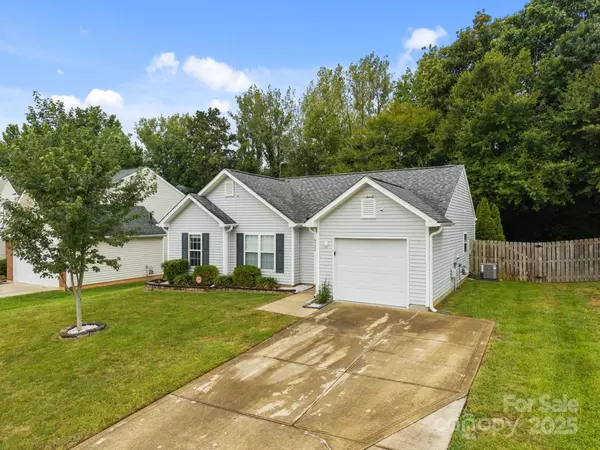 Charlotte, NC 28273,6922 Murray Grey LN