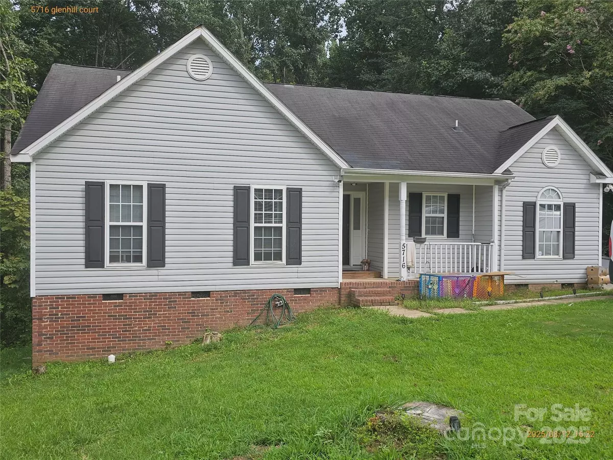 Charlotte, NC 28208,5716 Glenhill CT