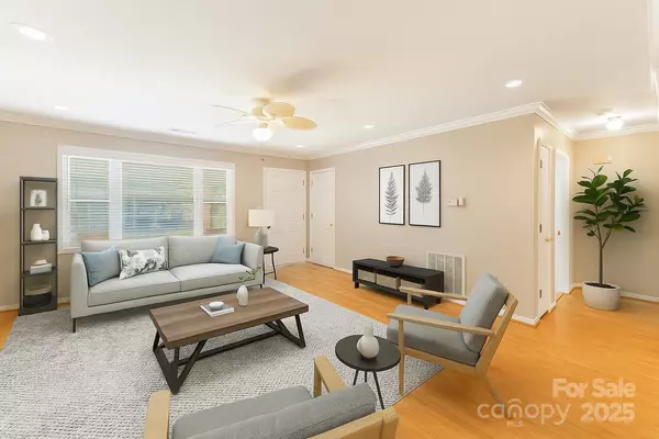 Flat Rock, NC 28731,102 Boyd DR #5C