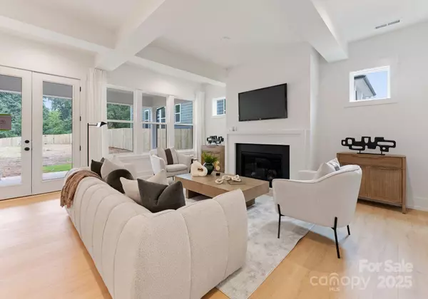 Charlotte, NC 28205,2530 Elkwood CIR