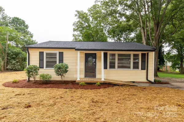625 Gillsbrook RD, Lancaster, SC 29720