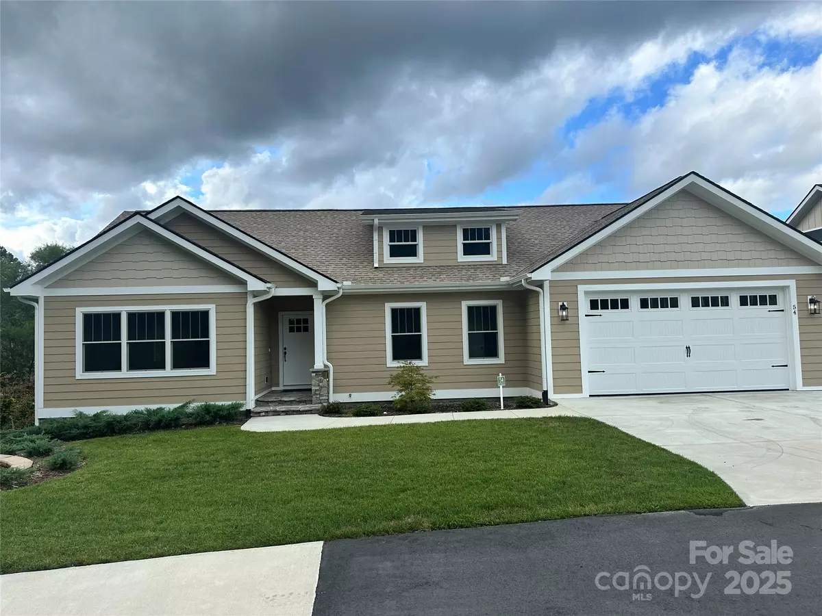 Hendersonville, NC 28792,54 Olde Oak LN